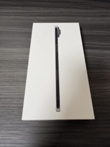 iPhone AIr外箱