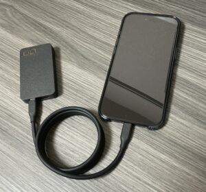 iPhone Airを充電